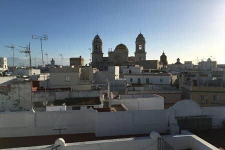 Homestay En Plaza Candelaria, Casco Antiguo Cadice Esterno foto